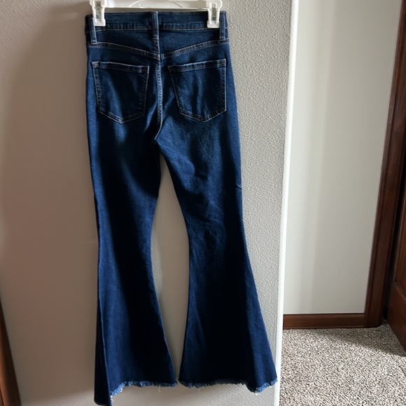 New sneak peek denim distressed flare jeans size 1/25 - Picture 3 of 5